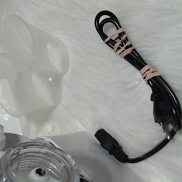 David Burke Automatic Pasta Maker Commercial Used Once & Cleaned - Picture 6 of 17